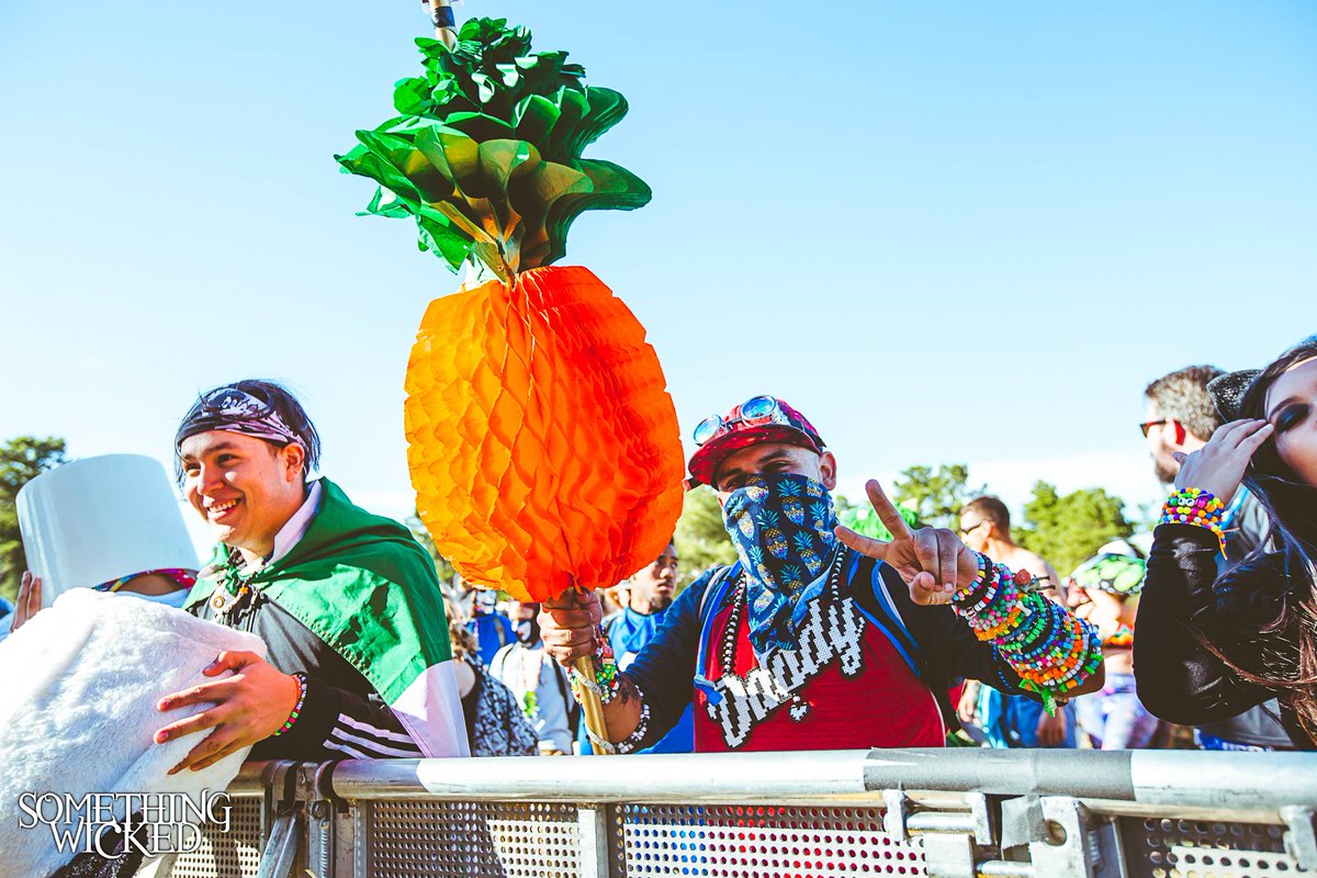 🍍🍍🍍 #SomethingWicked
