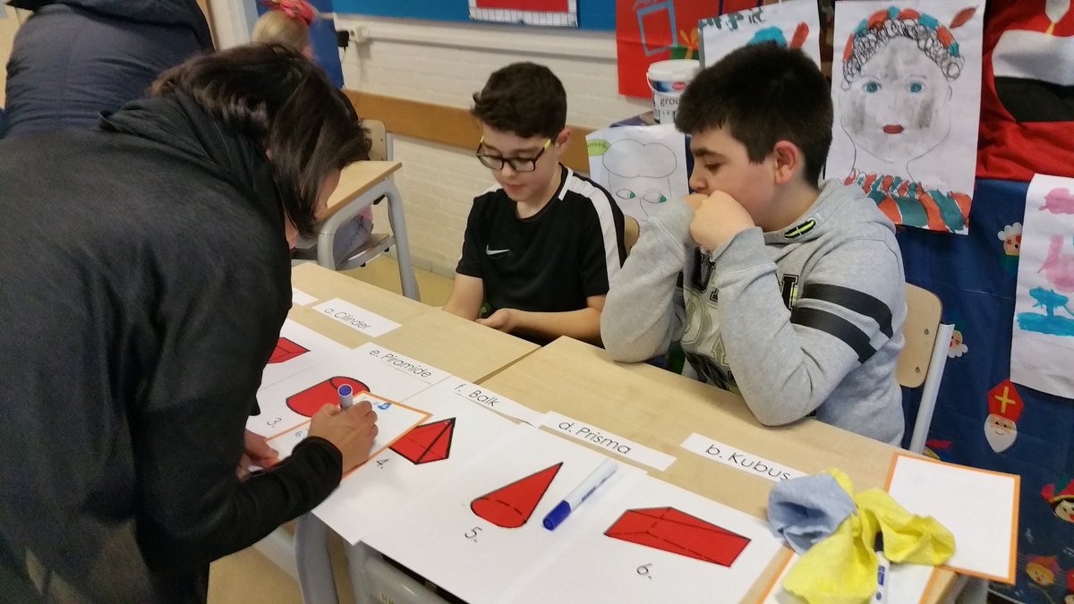 PJ_Ateliers's tweet photo. De kinderen van het Rekenatelier lieten de ouders zien wat ze bij het thema Bouwen hebben geleerd en gedaan.@PausJoannes https://t.co/eAVLSlonkY