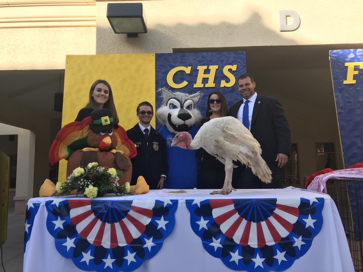 ChandlerCARECtr's tweet photo. Thank you to @Chandler FFA, @ChandlerHigh and @LRother_CHS for pardoning FOUR turkeys to raise money for the CARE Center! @ChandlerUnified https://t.co/y92e6op8xk