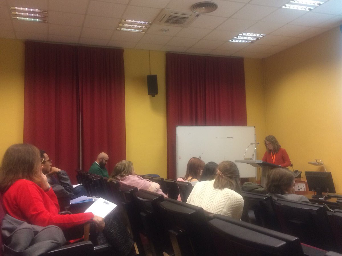 GIPES_UAM's tweet photo. “La escuela como espacio de aprendizaje democrático: una vindicación” @bthoilliez en #CITE2017 @UMU https://t.co/sC56G1CoUW