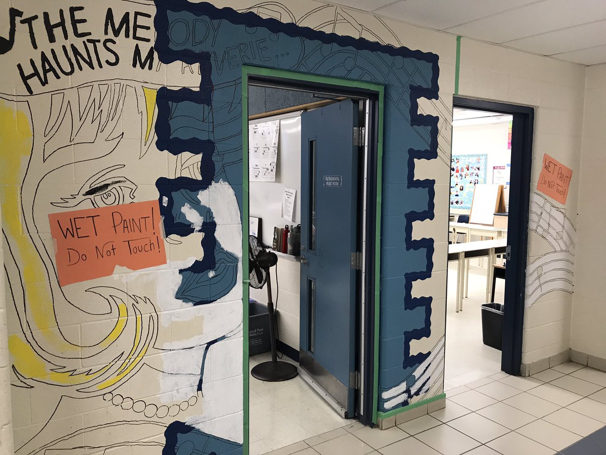 RTMSVisualArts's tweet image. RTMS Arts Council is at it again! 3 doors complete...4 doors in progress! #peelVart #pdsbCreativity @arts_pdsb @rtmsriptide