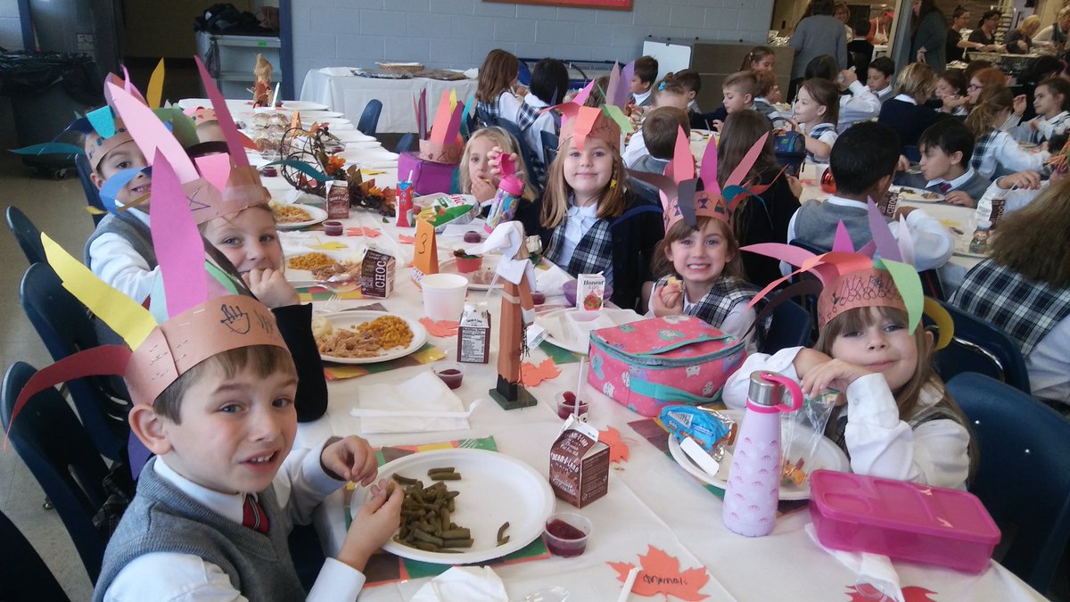 MrsWStAls's tweet photo. After Mass yesterday, we continued our tradition of having a feast together-just in a new space. #GiveThanks @PhillyCathSch #wearestals @CatholicEd6 https://t.co/VzrRDAQCkp