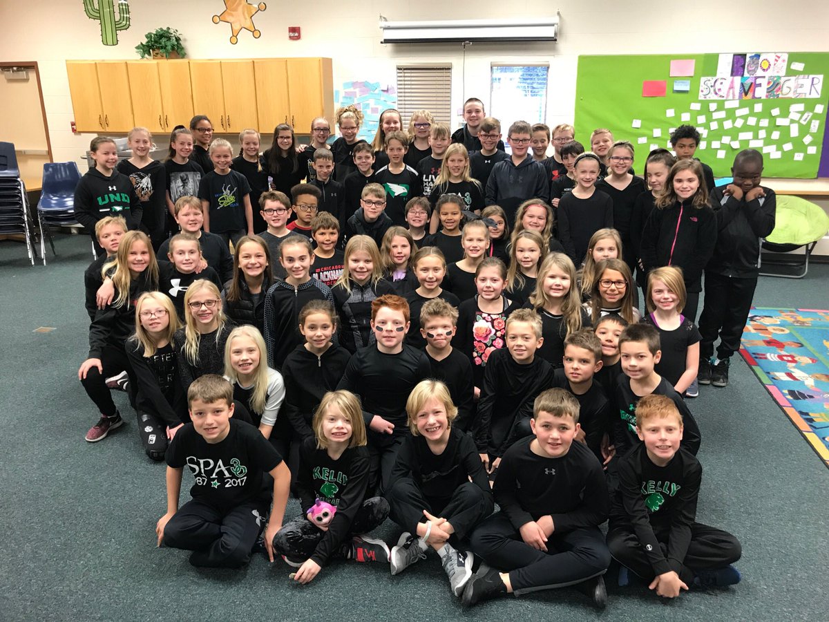 Kelly5Leaders's tweet photo. Kelly Student Council  "Blacked Out" to stop drugs. https://t.co/LjIkw7LVDc