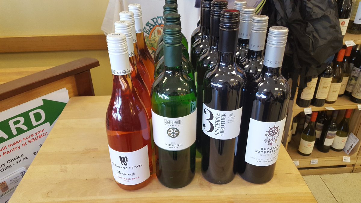 ArtisansVines's tweet photo. Wine tasting now @TakomaParkMD @TPSScoop @roguevintner @domainenaturaliste @matakanaestate #rocktheaussie #rockthekiwi https://t.co/72FKqFOVYc