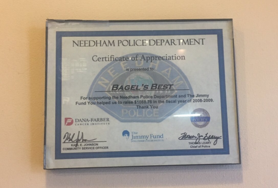 bagelsneedhamma's tweet photo. We are thankful for the @NeedhamPolice 🚔👮 #NeedhamPolice #HappyThanksgiving https://t.co/wXajlNgU0Z