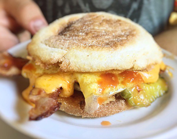 sdickison's tweet photo. One of the city's best #burgers? Check. An outstanding #breakfast #sandwich? Check. A convenient take-out window ideal for folks with strollers and #dogs? Check. For more about this tiny gem by @TorontoFederal, read on. https://t.co/sfqNtCbFYt https://t.co/dtE6rQq2Rj