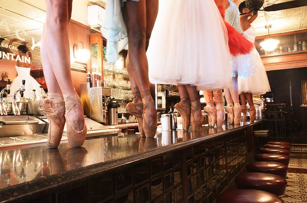 BuzzFeed's tweet photo. Here's how this ballet company prepares for "The Nutcracker"

https://t.co/OAI1qFlpnw https://t.co/mEOibDSJYT