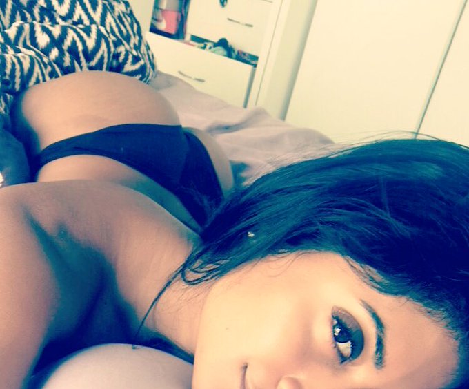 Good morning and happy #HumpDay ☀️💕 https://t.co/eFM3HQlUW4<a href="/tag/humpday"class="tags">#HumpDay</a>