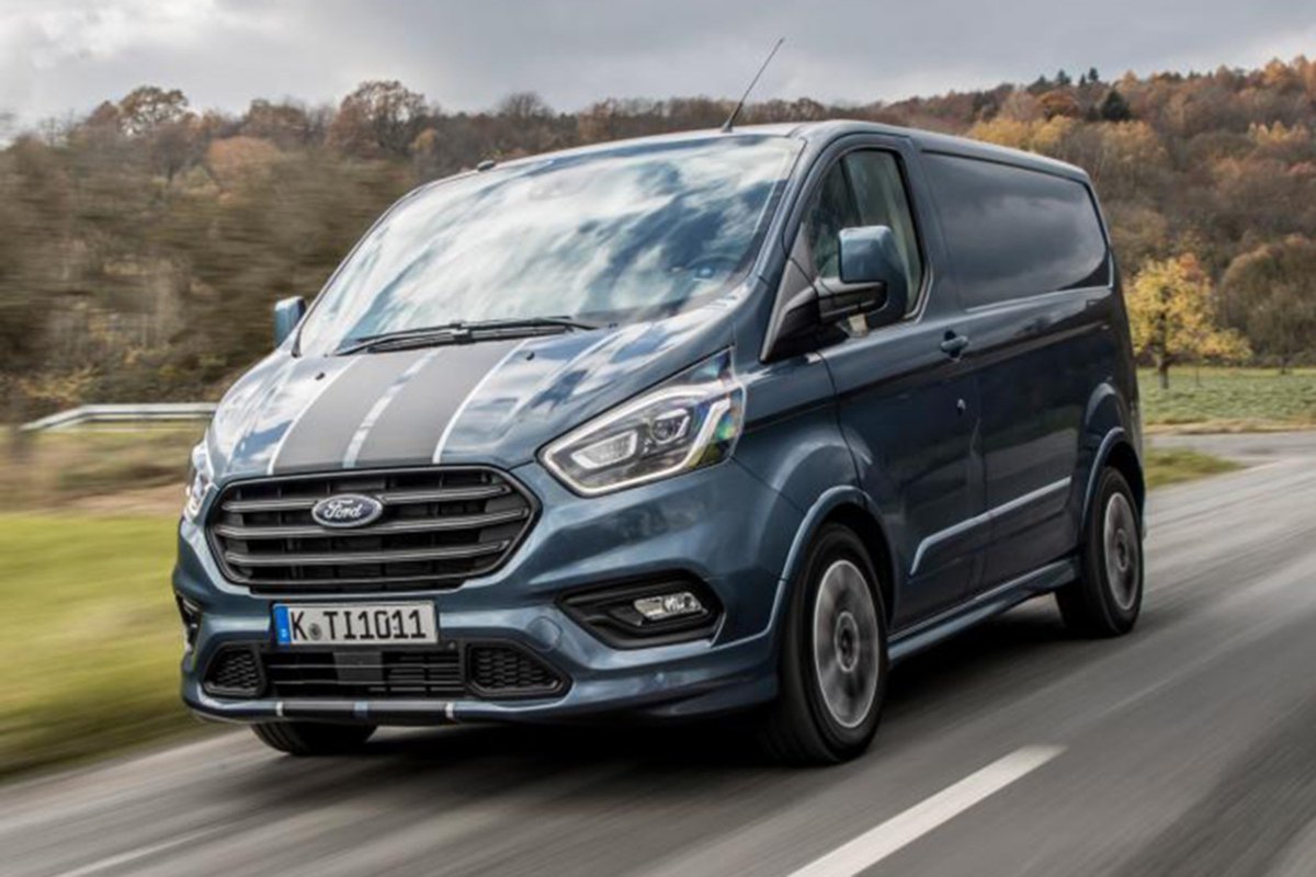 AutoExpress's tweet photo. The Ford Transit Custom has been updated, but does it deliver the goods? Read our in-depth review to find out: https://t.co/NjJ7z6QHNY https://t.co/f9I1T8a4Nb