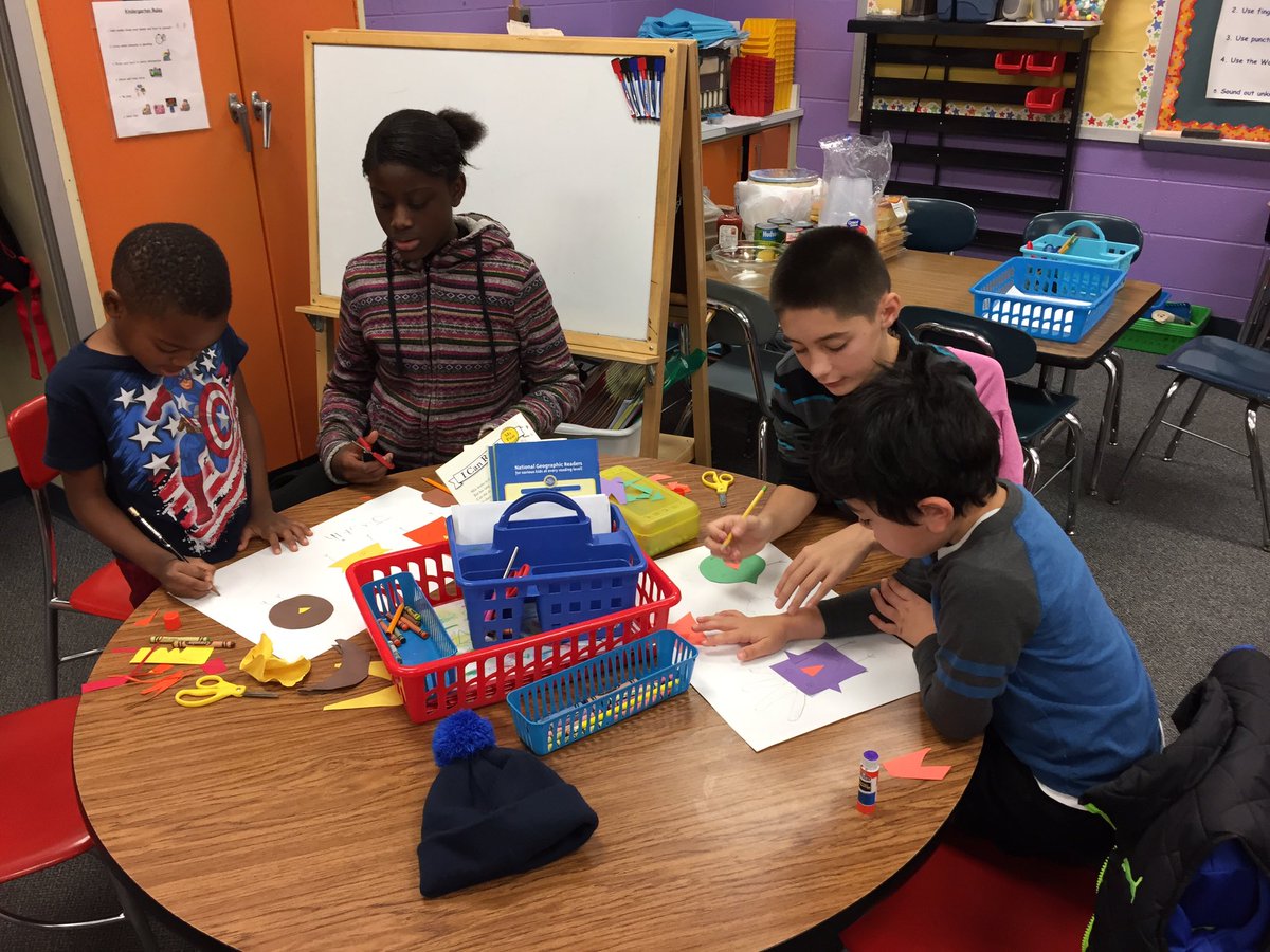 Collaborative project with 6th graders &amp; our kindergarten students! Happy Thanksgiving!  <a href="/PawtucketSup/">Patti DiCenso</a> <a href="/CityofPawtucket/">City of Pawtucket RI</a>