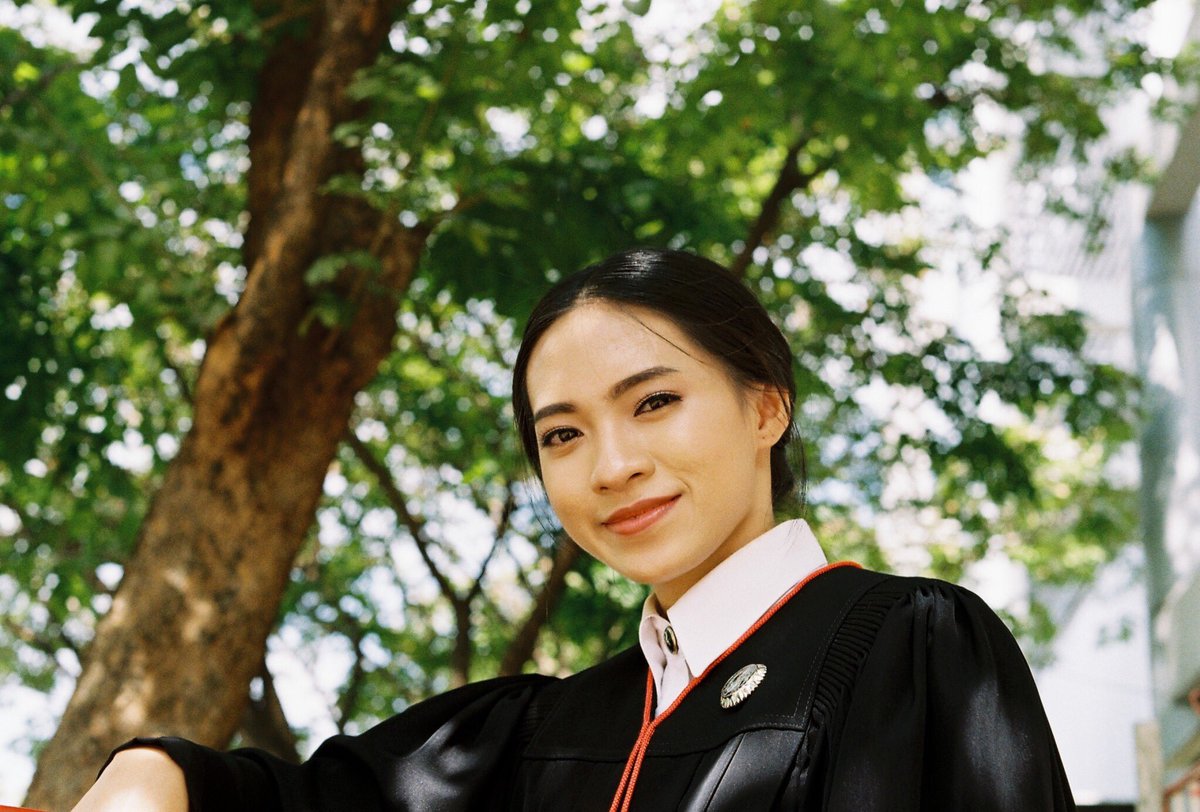 シロブルー tweet media