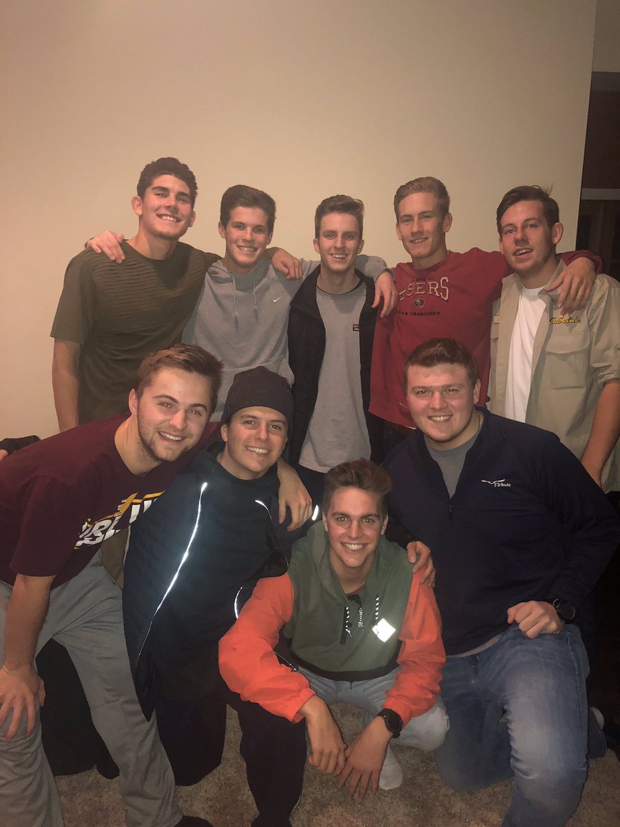 nate22anderson's tweet photo. Much love to the boys👊🏼 thanks for a good night https://t.co/0DHZQn6QTw