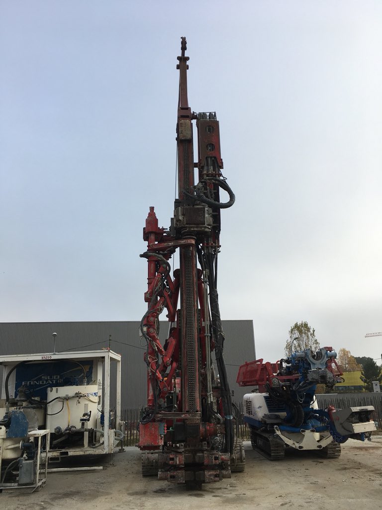 LCordenod's tweet photo. @groupe_NGE un groupe multimétiers : routes et équipements de la route #siorat VRD&terrassement #guintoli travaux géotechniques et de sécurisation #foreuse #GTS https://t.co/iSpUNgsYS6