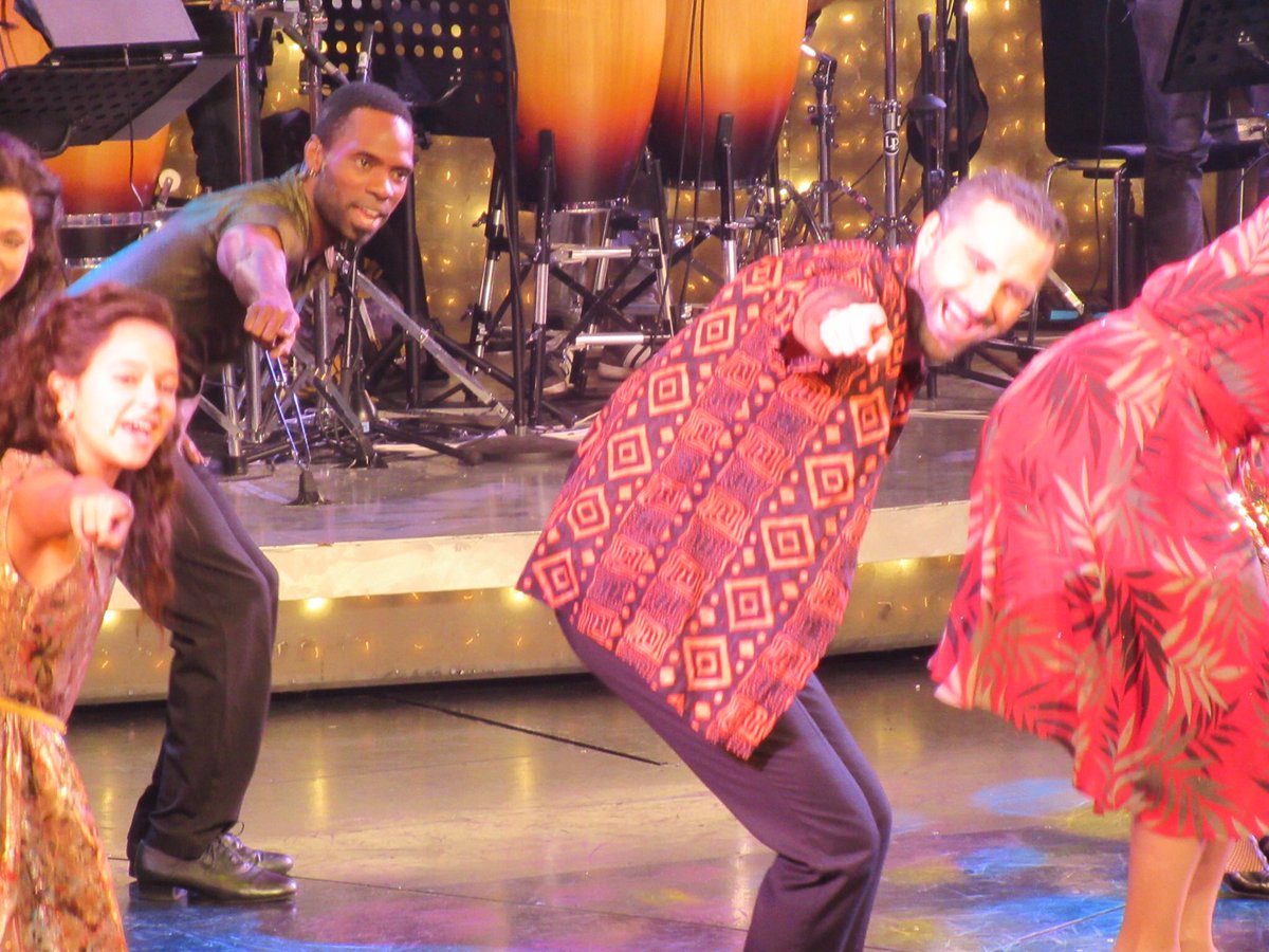 Zo geweldig ik ga sparen voor OYF gewoon om te supporten fan 🙏🏼💃🏼🕺🏼