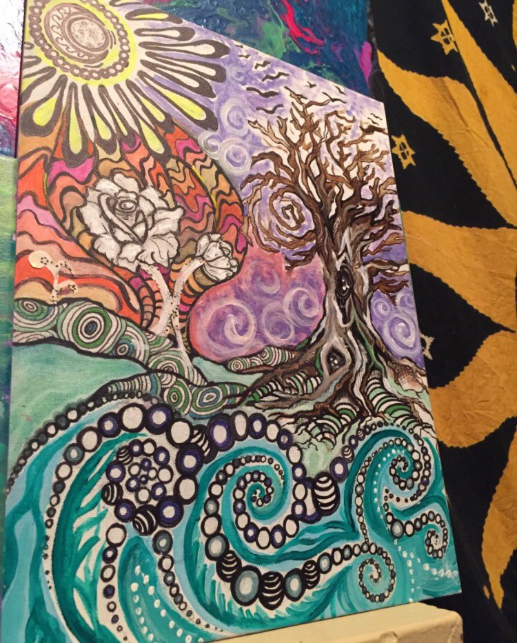 ZoeKromer's tweet photo. Zoe Louise Kromer. 19 year old artist. Please share!!! twitter go on ahead and do ya thangggg now ✨❤️🙏🎨 https://t.co/Afjhxptbbp