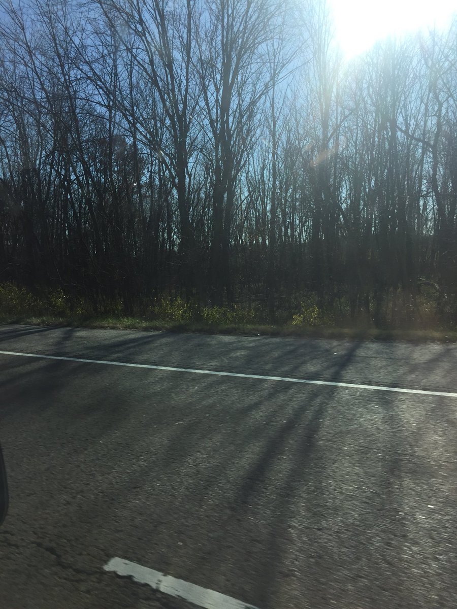 GFYMartha's tweet photo. Live tweeting the drive from stl to Chicago burbs... https://t.co/b0xMm5Rc1I