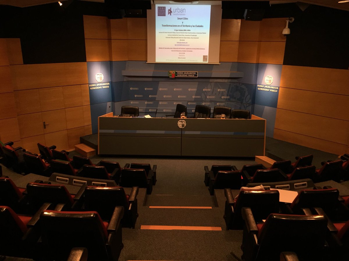 ICalzada's tweet photo. Afternoon #lecturing in #BasqueGovernment #Bilbao on Transforming Territories &amp; Cities via #SmartCities in #Urbanism &amp; Territorial Studies Course. From analogic to #data digital institutionalisation #CityRegion #DOT #HerriSmartik https://t.co/Gd9XZaOJi2 https://t.co/Llqw3B6iZn https://t.co/iwyPKXeGwb