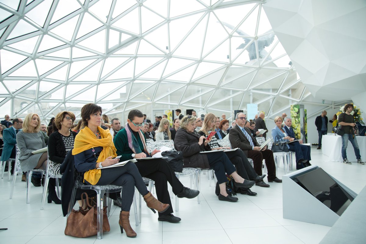 ConsorzioAsti's tweet photo. Le immagini della conferenza stampa nella splendida cornice de La  Lanterna di Fuksas a Roma. Il lancio dell’ASTi Secco Docg e i progetti  per tutta la Denominazione. #ASTIDocg https://t.co/O0eIG7NhcM