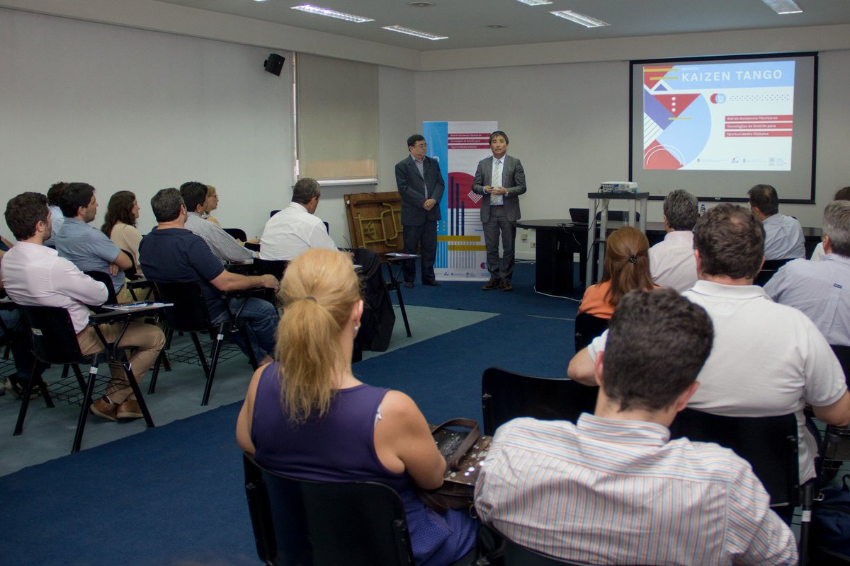 INTIargentina's tweet photo. Realizamos el seminario “Primeros pasos del KAIZEN en Argentina”, donde expertos japoneses analizaron cómo se implementarán las metodologías orientales en las pymes locales. Participaron las empresas seleccionadas en el proyecto #kaizentango, pymes, cámaras y universidades. https://t.co/hijTagztxR