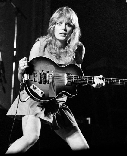 HAPPY BIRTHDAY Tina Weymouth (Talking Heads) is 67 today 