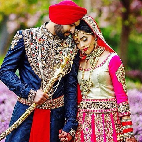 ramankallay's tweet photo. #Rabb kare tu #sada #hasdi rahe,
Koi #dukh tere #nere vi #na aave,
#Hor ki #dua #manga #rabb to,
Tenu #sadi vi #umar lag #jaave!!! https://t.co/uJChT6DokC