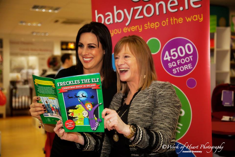evelynmcmkting's tweet photo. Its that time of year to welcome back @Frecklestheelf a great #Christmas read with all the family written by @evelynmcmkting illustrated by @JennyYourell supported and sold by @craftykidsLK special offer €5 If you would like to sell #FrecklesTheElf book in your area DM here https://t.co/vjJXB9M8FE