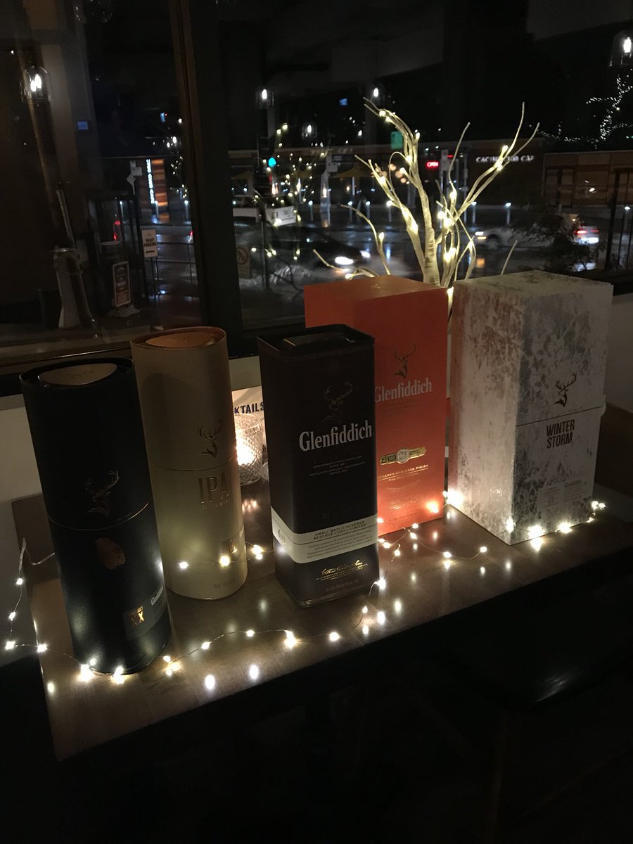 Andrew_Platty_'s tweet photo. Big props go to the team @HookSeabar &amp; @Whiskybeth for an unbelievable @GlenfiddichSMW dinner last night! Simply superb 👌🥃👍 https://t.co/bIUtuM7kE8