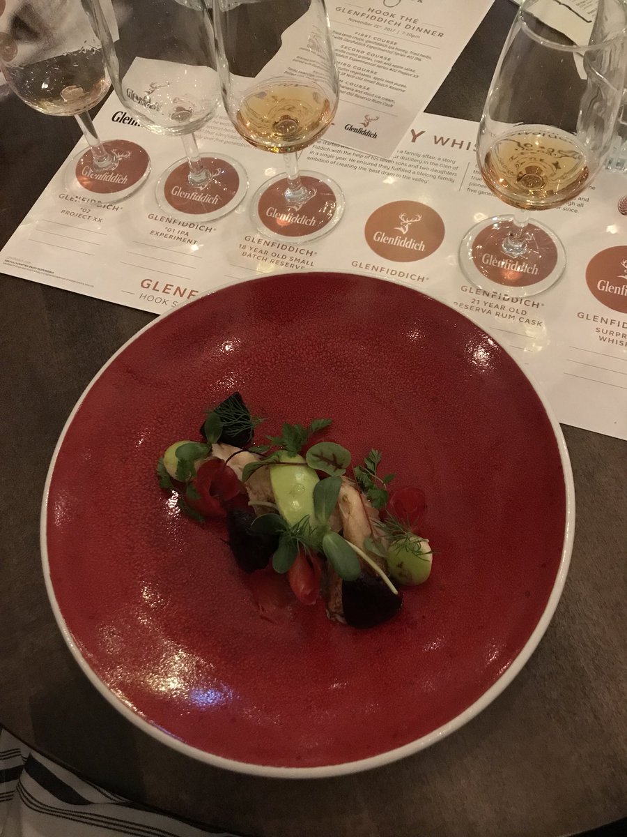 Andrew_Platty_'s tweet photo. Big props go to the team @HookSeabar &amp; @Whiskybeth for an unbelievable @GlenfiddichSMW dinner last night! Simply superb 👌🥃👍 https://t.co/bIUtuM7kE8