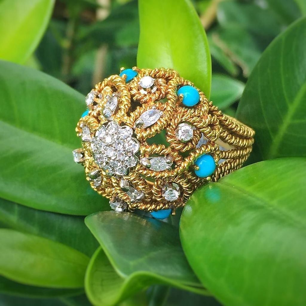 ProvidentFL's tweet photo. Turquoise in in full fashion bloom! We just love this ring in textured gold with diamonds and turquoise! Message for price. #providentjewelry #fashion #style #turquoise #gold #diamond #diamonds #florida https://t.co/HvTsYK0tie
