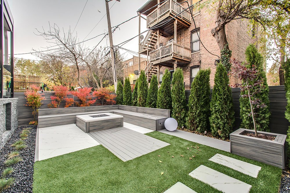 PitchConcepts's tweet photo. Get the most out of your Chicago rooftop deck by using turf, which is an eco-friendly and maintenance-free material that looks great year-round.  https://t.co/QaKwJMtgI9 https://t.co/ztUWjR8tOD