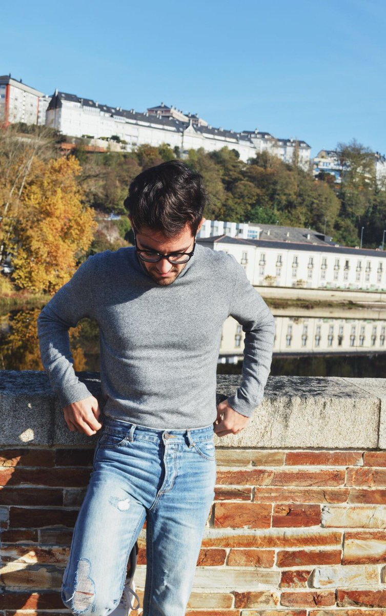 iagosuarezpaz's tweet photo. Autumn life' 👉🏻 https://t.co/HIMdzm54t6

#autumn #men #menswear #menstyle #mensfashion #igersgalicia #galicia #blogger #style #outfit #thisautumnlife #upandautumn https://t.co/SGS25eYB39