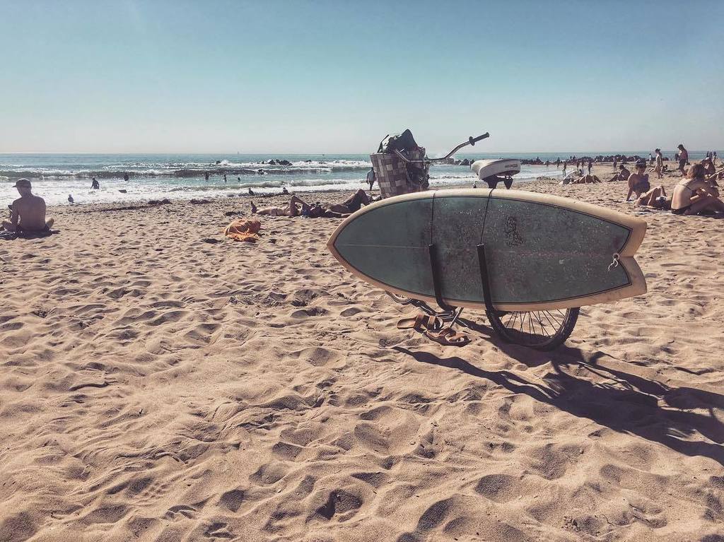 mayafardoun's tweet photo. life is like a wave. you can’t change the way it breaks, but you can change the way you ride it. #word #wisdom #masasho #malazzon #venicebeach #california #losangeles #surf #skate #skyporn #ocean #summer #style #lines #foodporn #bicycle #travel #streetart #art #architecture … https://t.co/LOS95TMsCG