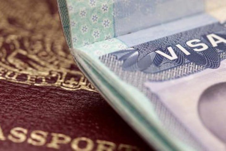 TroyaTur's tweet photo. Türkiye’den Amerika’ya vize başvurusu sınırlı ölçüde yeniden başladı https://t.co/iBDr59zAKN #abd #vize #Amerika https://t.co/9irTesLL0F