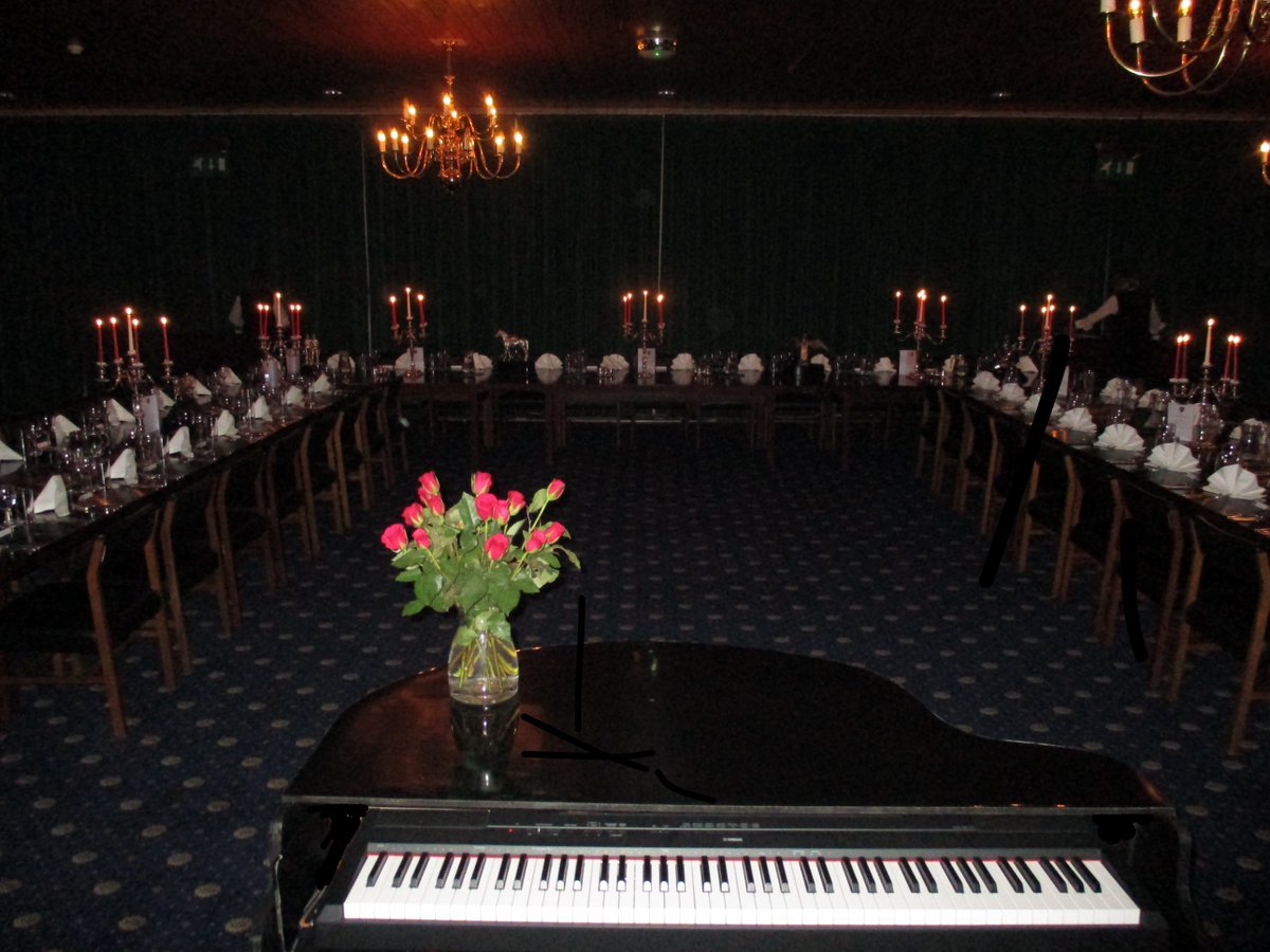 Cornel__Oprea's tweet photo. Playing at an RAF/Army Event with my Black Baby Grand #pianoshell
#armyevent #officersmess #blackpianoshell #rafevent #hmforces https://t.co/BaGrXBnupF