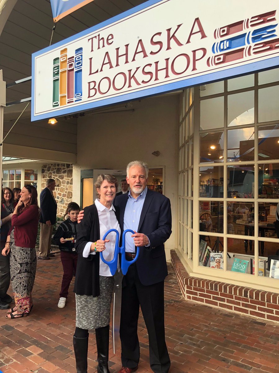 MonumentBank's tweet photo. The @LahaskaBookshop recently had a Grand Opening in Peddler’s Village in Lahaska, PA. This is the second bookstore location for Glenda and Allen Childs. Make sure to stop by The Lahaska Bookshop for your holiday shopping! https://t.co/vdZd7eprra