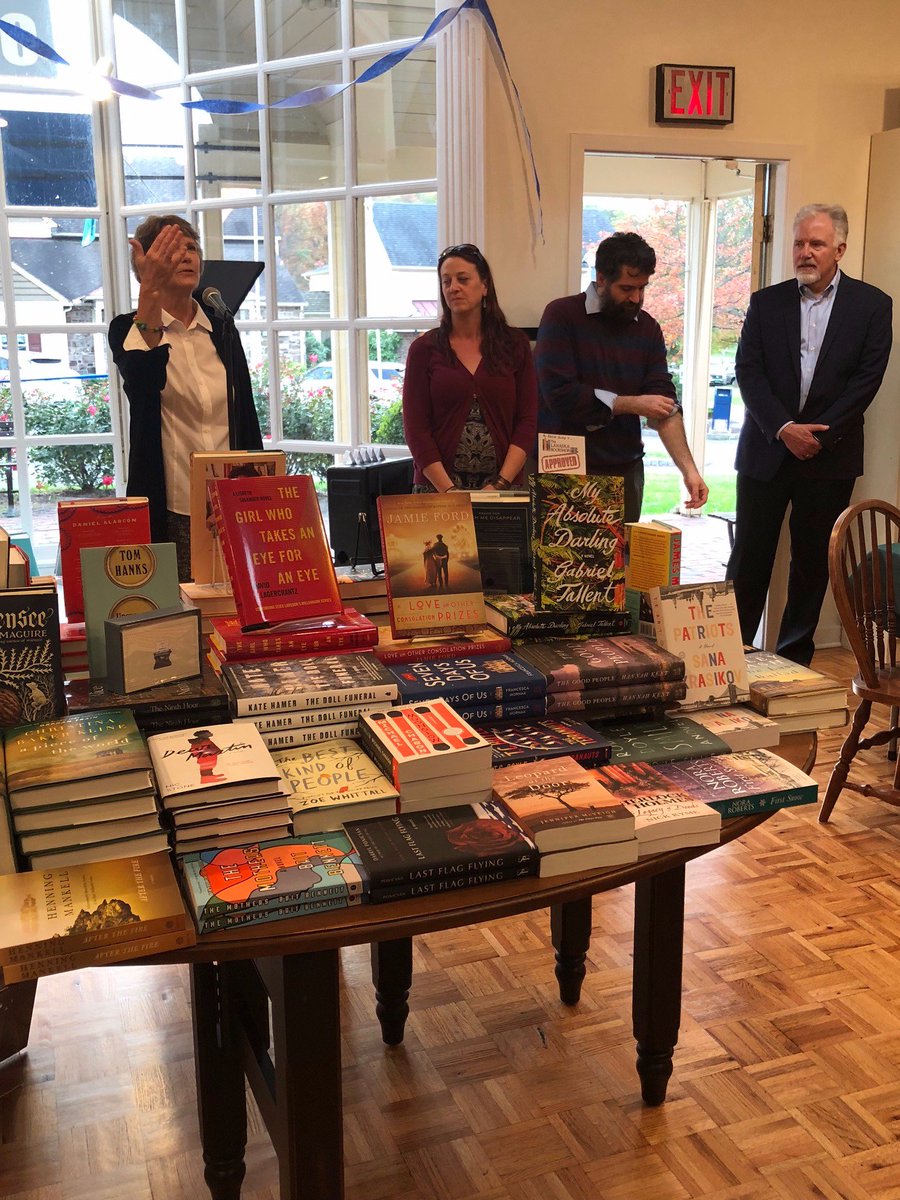 MonumentBank's tweet photo. The @LahaskaBookshop recently had a Grand Opening in Peddler’s Village in Lahaska, PA. This is the second bookstore location for Glenda and Allen Childs. Make sure to stop by The Lahaska Bookshop for your holiday shopping! https://t.co/vdZd7eprra