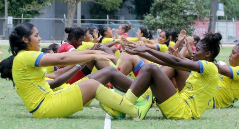 Lenin's tweet photo. ¡Qué orgullo nuestros deportistas  cómo están dejando en alto el nombre de #Ecuador en los XVIII Juegos Bolivarianos!  Son ejemplo de tesón y superación para todo el país. #SomosEcuador https://t.co/xQFpGeKH0m