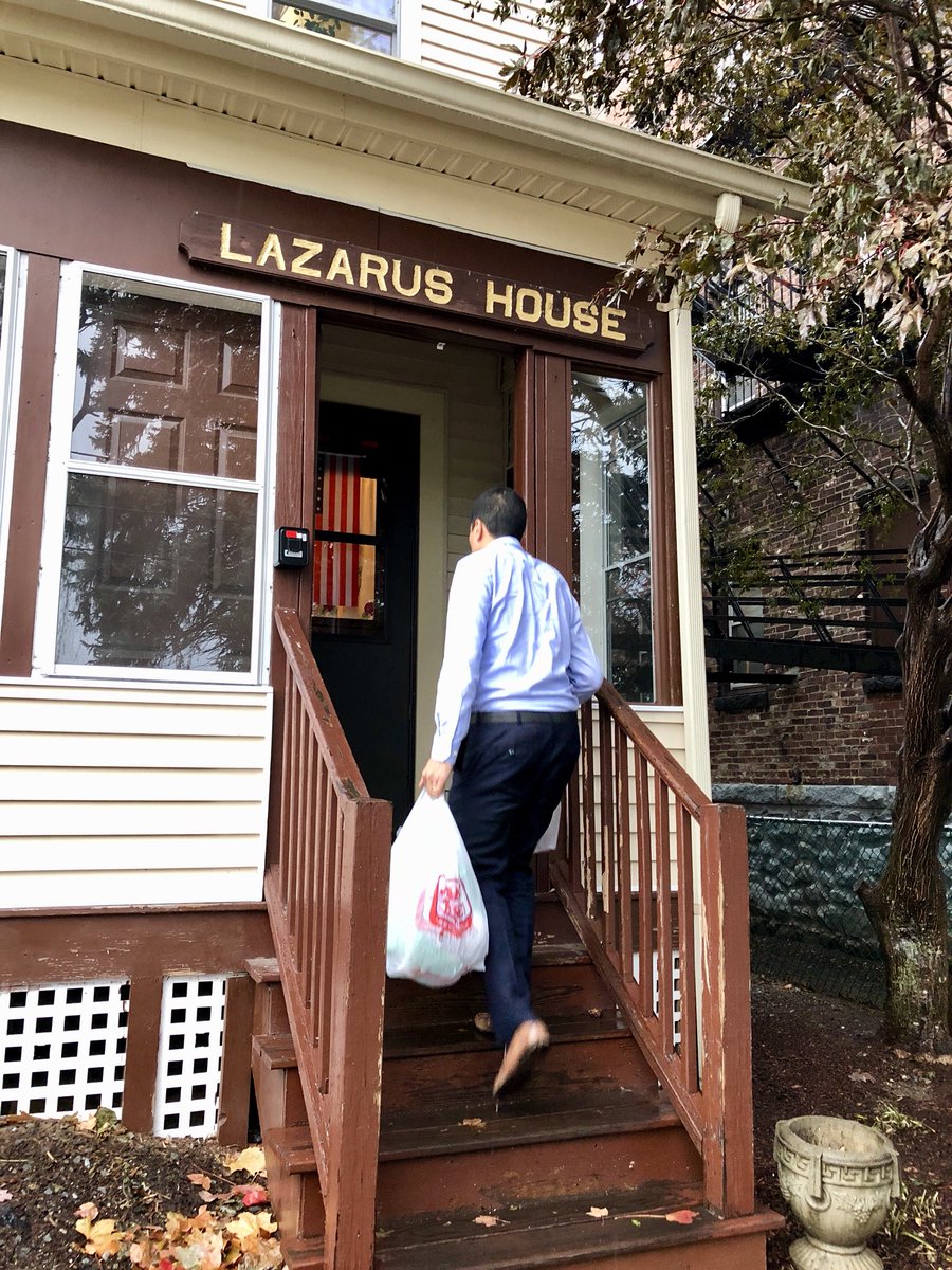 kohforcongress's tweet photo. .@LazarusHouseInc in Lawrence is still accepting food donations to help ensure everyone can enjoy Thanksgiving. They are in need of frozen turkeys, stuffing, canned vegetables, gravy, cranberry sauce, and other Thanksgiving staples. Linda will be there until midnight! https://t.co/VTx8SJETL7