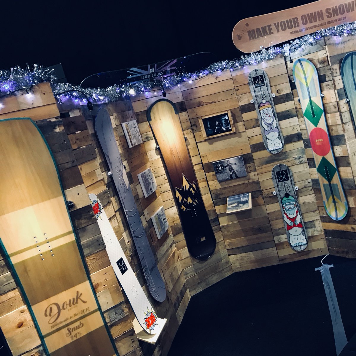 onboard_uk's tweet photo. A highlight of our recent visit to the @Telegraph #skiandsnowboardshow was meeting @DoukSnowboards, they make #snowboards, you can even spend a few days in their workshop and make your very own custom #snowboard! Check them out: https://t.co/tBykx0FLEd! 🏂🔨 #onboardfurniture https://t.co/Sijzxj8CsN