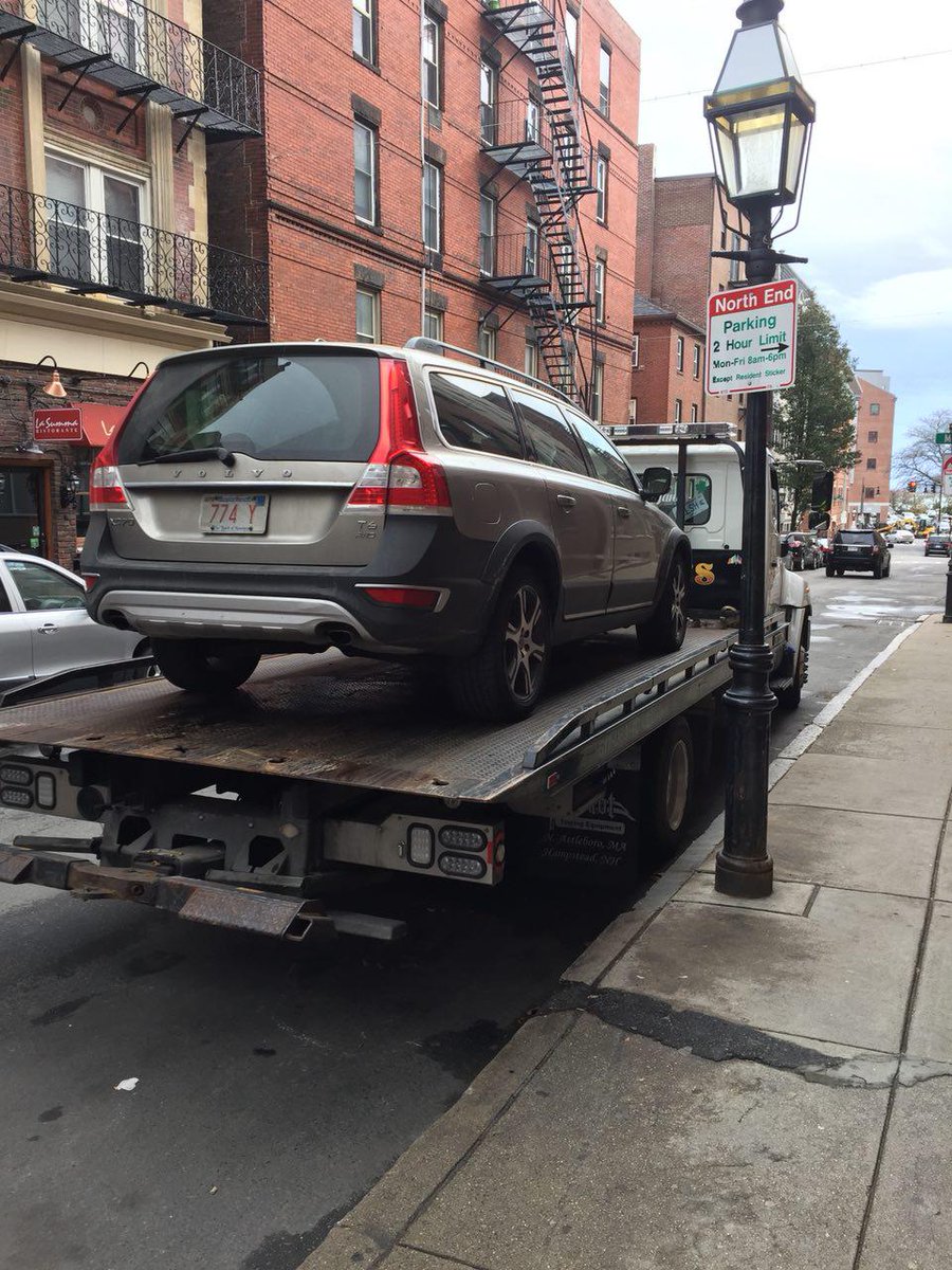 ParkwiseApp's tweet photo. We all know the drill 😡 #northend #parking
$142 towing fee, $40 ticket, $18 Uber to get your car back.
Get #ParkWise now and save $200 by getting notified in time of impending street cleaning! https://t.co/TQ49sow71h