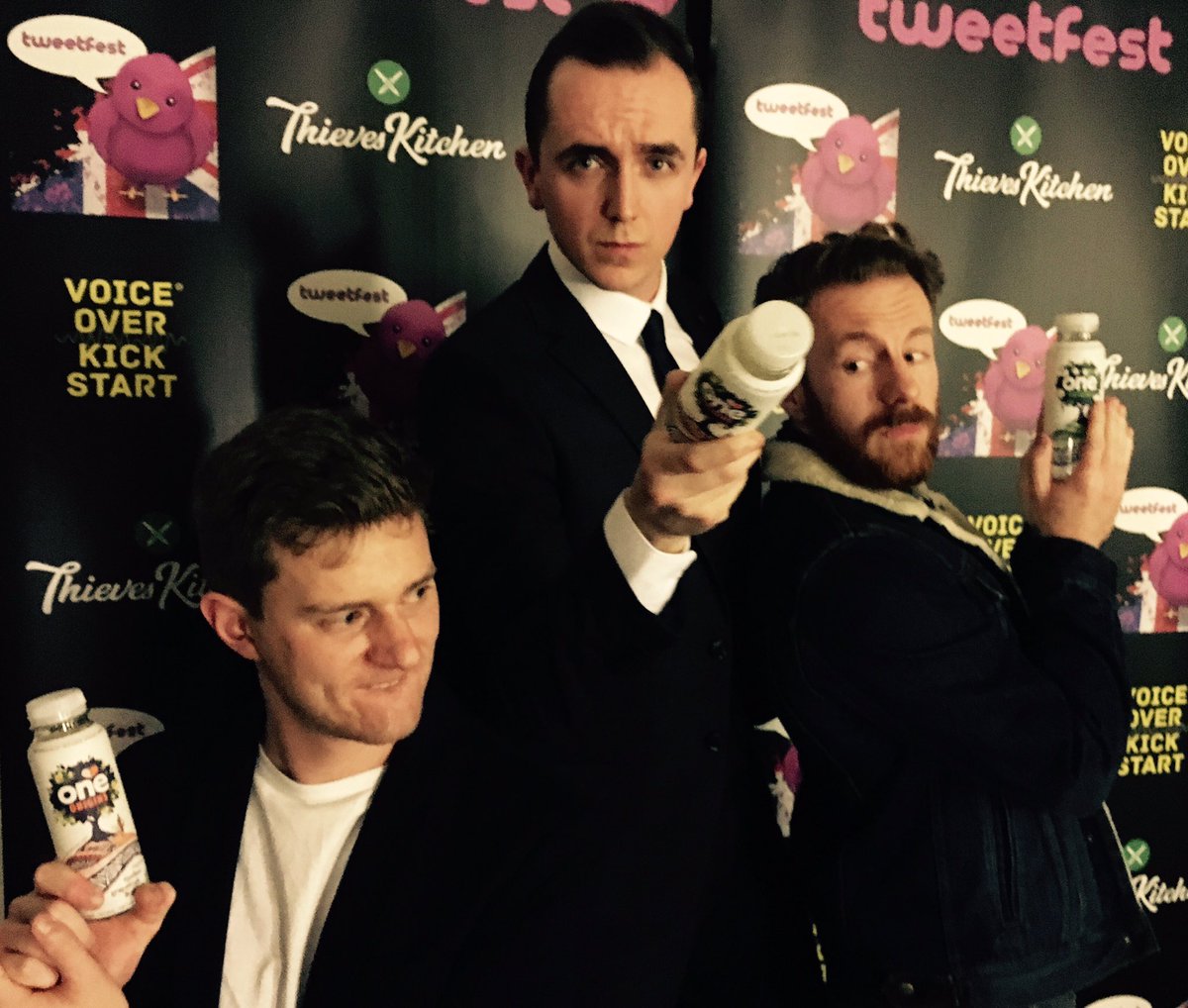 DeadlineFilmsUK's tweet photo. Also took the time to do a Charlie's Angels inspired shot @UKActorsTweetup for @OneDifference #goodhydrations #tweetfest https://t.co/s5GHzMi3VC