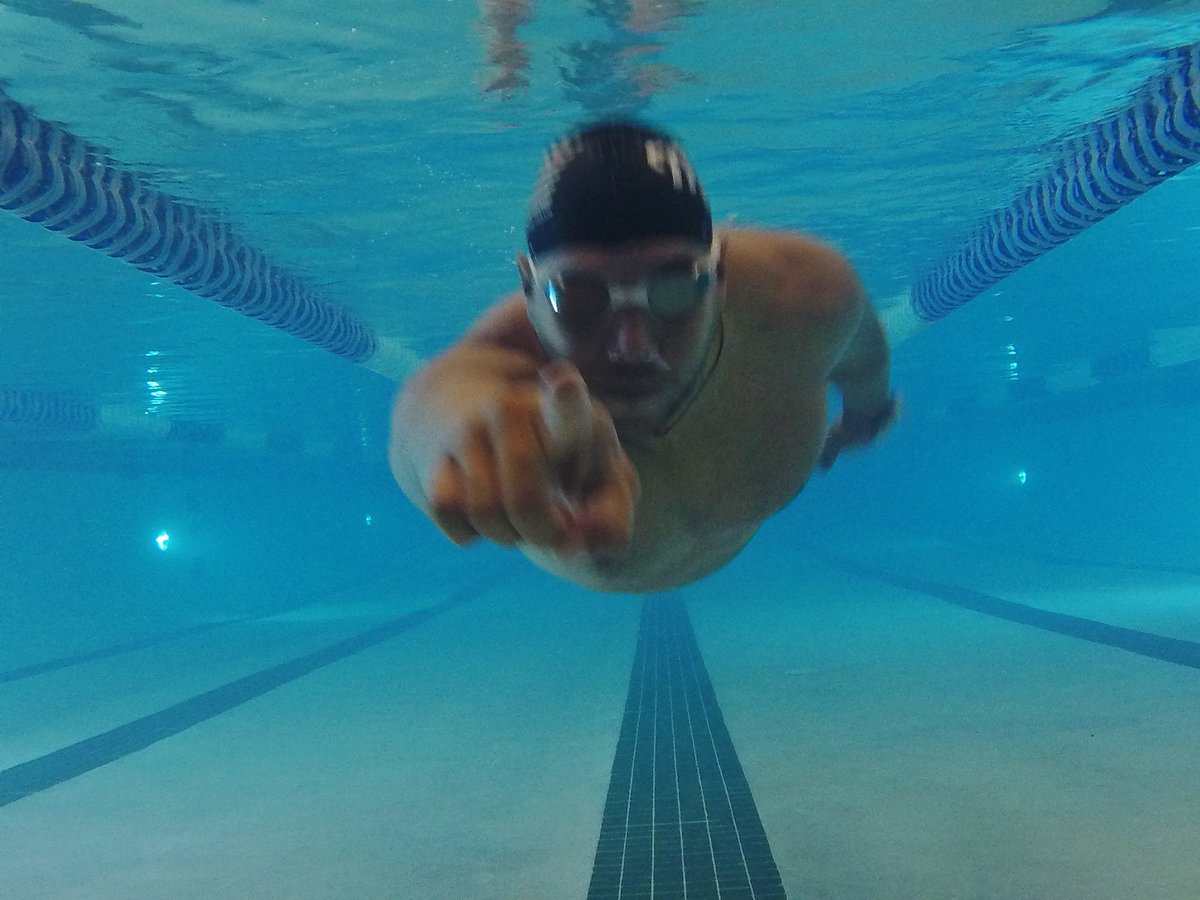 demianv's tweet photo. After work short Brick Running 🏃🏽‍♂️ + Swimming 🏊🏽 https://t.co/5Zwr49cNBS