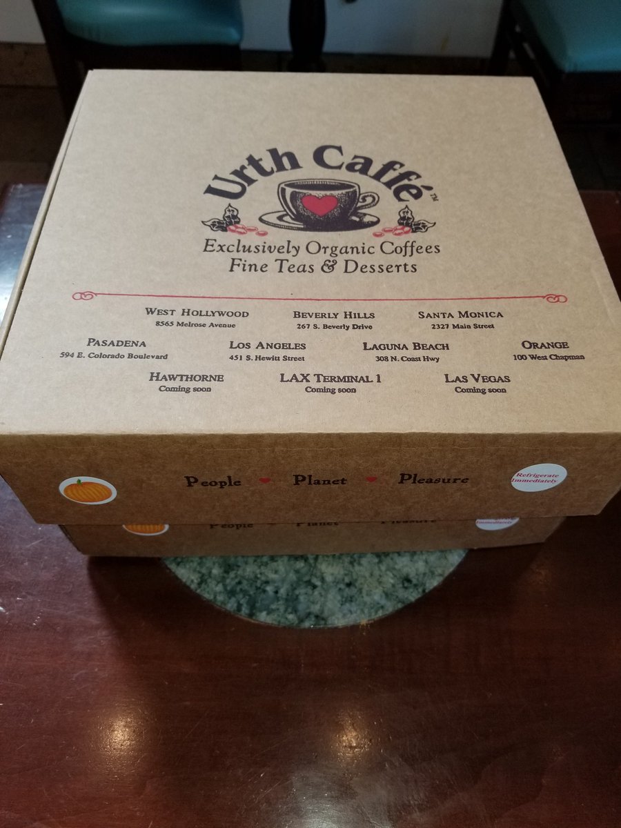 gomezdevconcorp's tweet photo. @gomezdevconcorp is Thankful this Thanksgiving and everyday for the generosity of @UrthCaffe Ownership for the delicious holiday pies. #OwnerRepresentation https://t.co/1wHEMX4Zy3