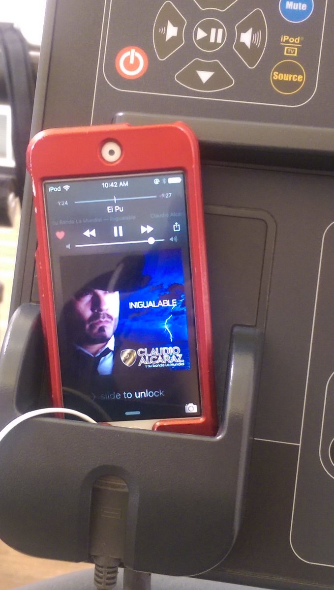 _SandraCortez's tweet photo. Aquí en el gym haciendo un poco de cardio, con música de motivación @ClaudioAlcaraz 😉😍🎧🎶🎶 https://t.co/a46PVnPmvX