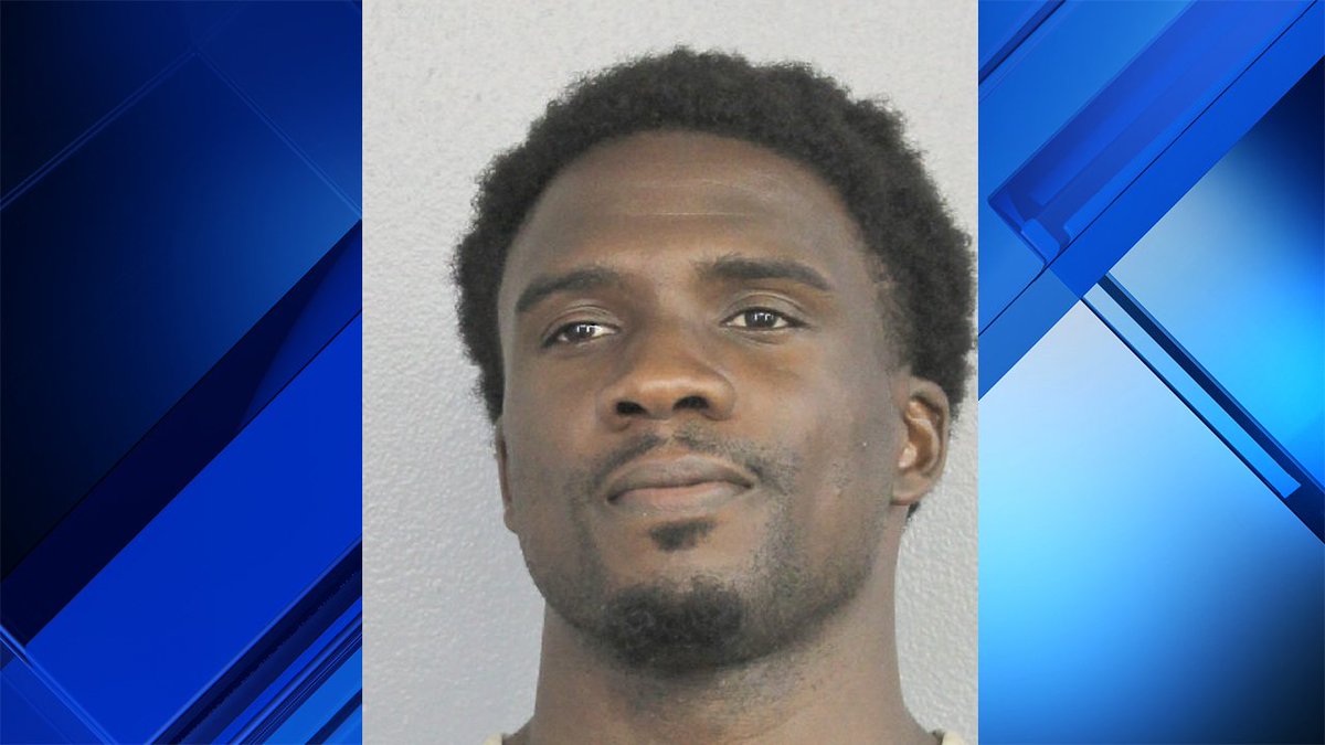 Second arrest made in death of man found in burning car in Bicentennial Park bit.ly/2BdRmpr?utm_so… https://t.co/rTRlc9CFif