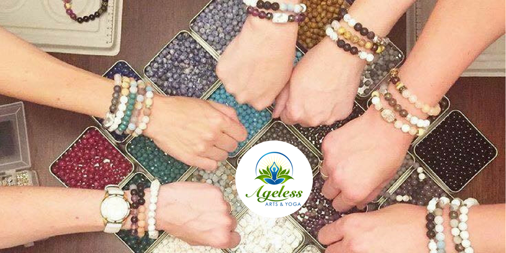 agelessartsyoga's tweet photo. Looking for the perfect last minute gift for Christmas? Check out our Mala Bracelet Workshop on Dec 17, 2017 Learn about Essential oils, Beads &amp; Mindfulness in your creativity. Register now, spaces are limited. @agelessartsyoga #AgelessArtsYoga #Malabracelets #essentialoils https://t.co/3M1bQaJyO2