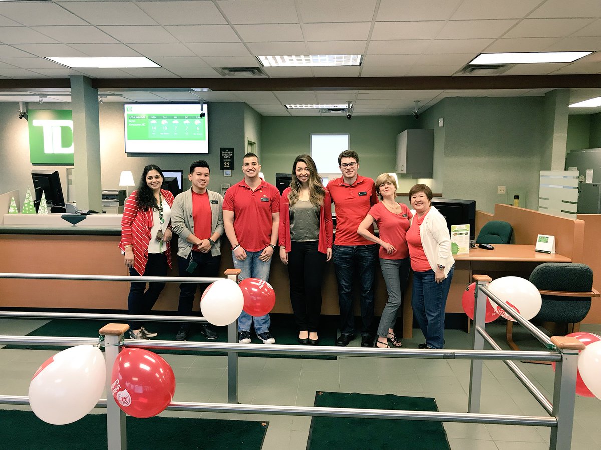 Lynn Valley is ready for United Way kickoff! #CVNSunited #PACUNited @MauroManzi_TD @SilviaL_TD <a href="/JuliaKelly_TD/">Julia</a>
