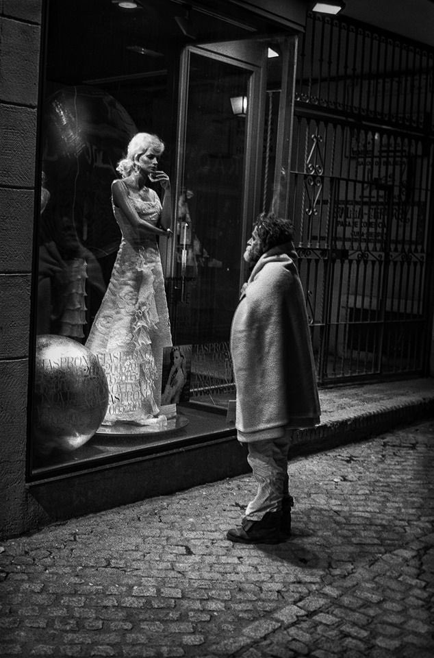 Marodriguez1971's tweet photo. Hay distancias infinitas. Foto Aitor Lara https://t.co/y8lJRP1mdo