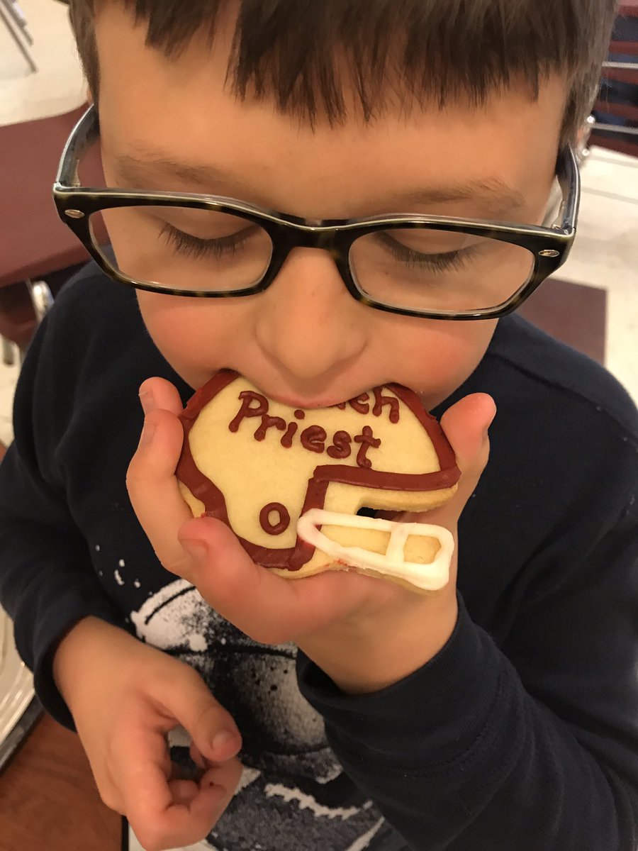 Pre-Thanksgiving Day feast with #wafootball today....thank you so much @coachgendronWA for the gifts for the cheerleaders!! #gogreyghosts