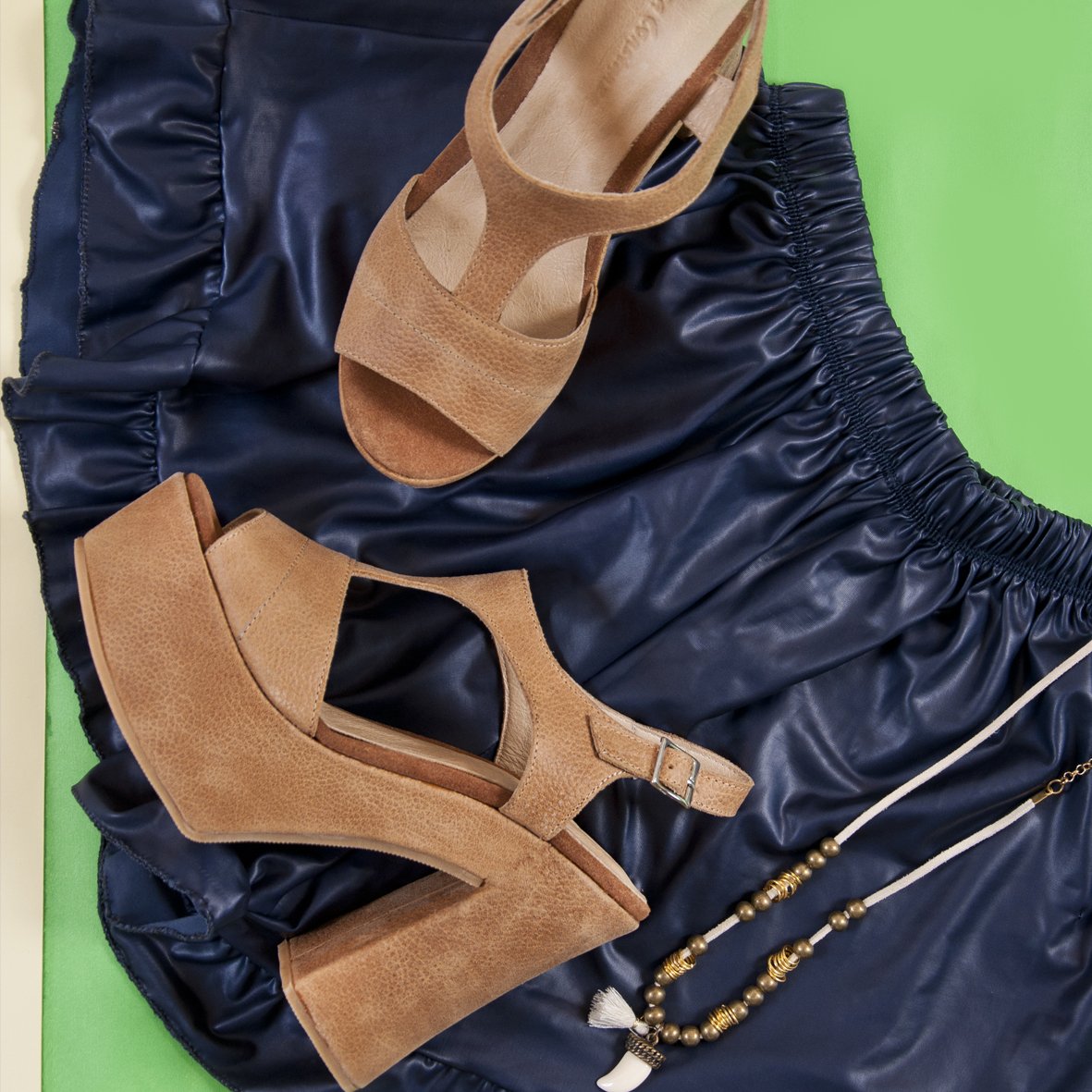 LConstanzashoes's tweet photo. Cortá semana y calzate estos #Zara 😘
Conseguilos en https://t.co/xYWKvgJmNh https://t.co/CA5dDHq6l9